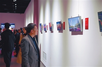 時光定格 沈陽解放75周年市民影像作品展，訴說城市記憶